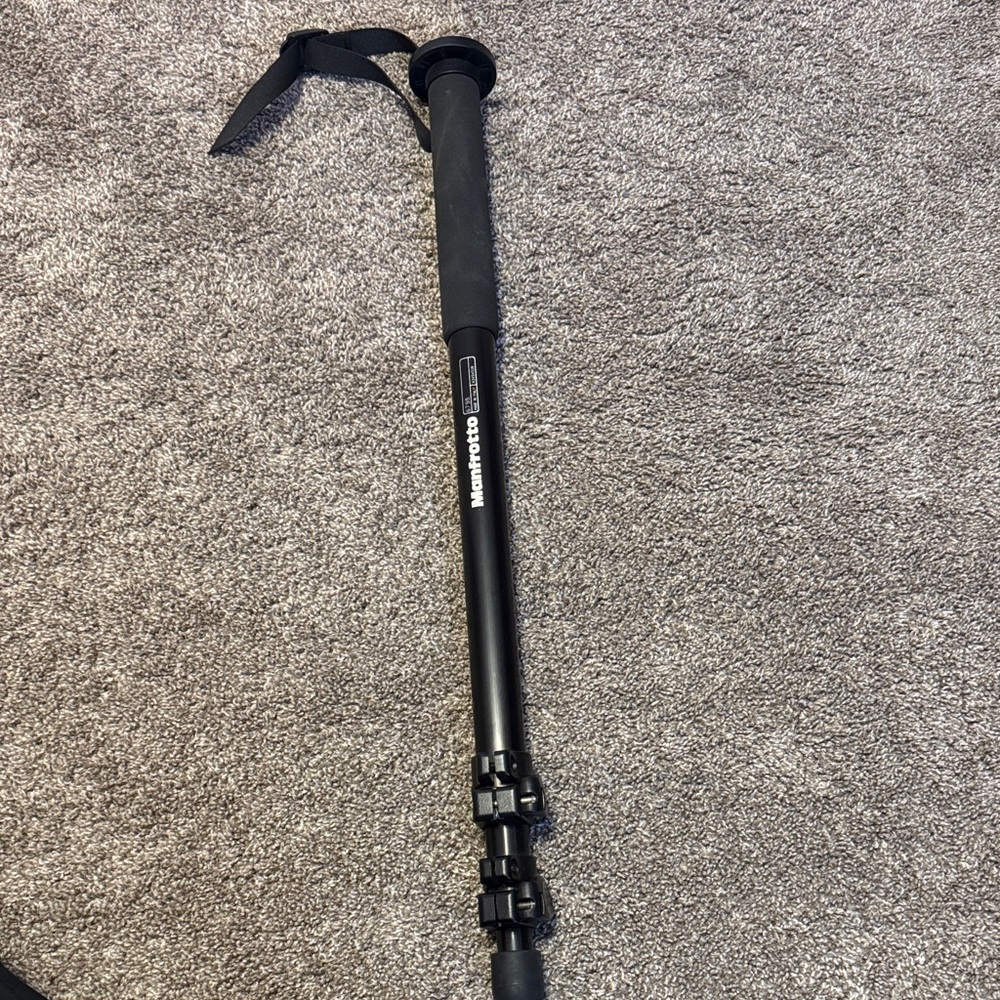 Manfrotto Black Monopod NWOT